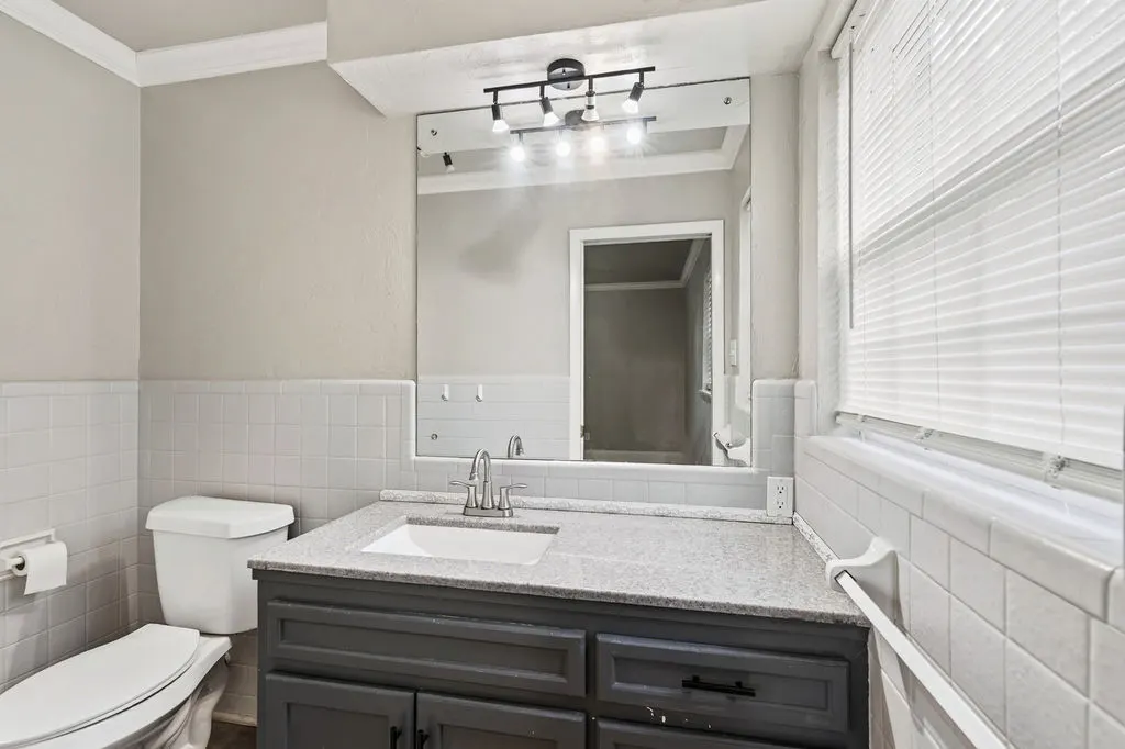Photo 19 — 204 S Morrison, Ada, OK 74820