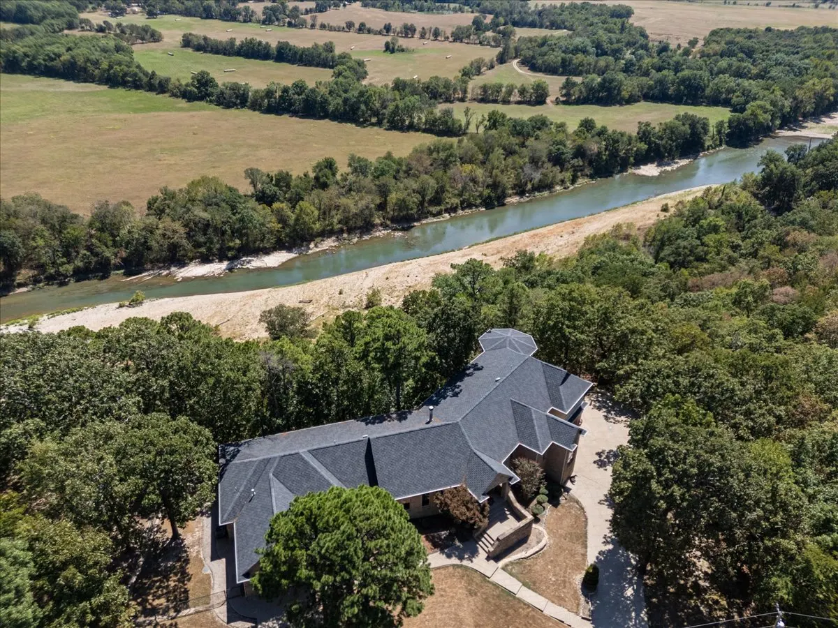 Front exterior — 23218 Flint Ridge Drive, Kansas, OK 74347