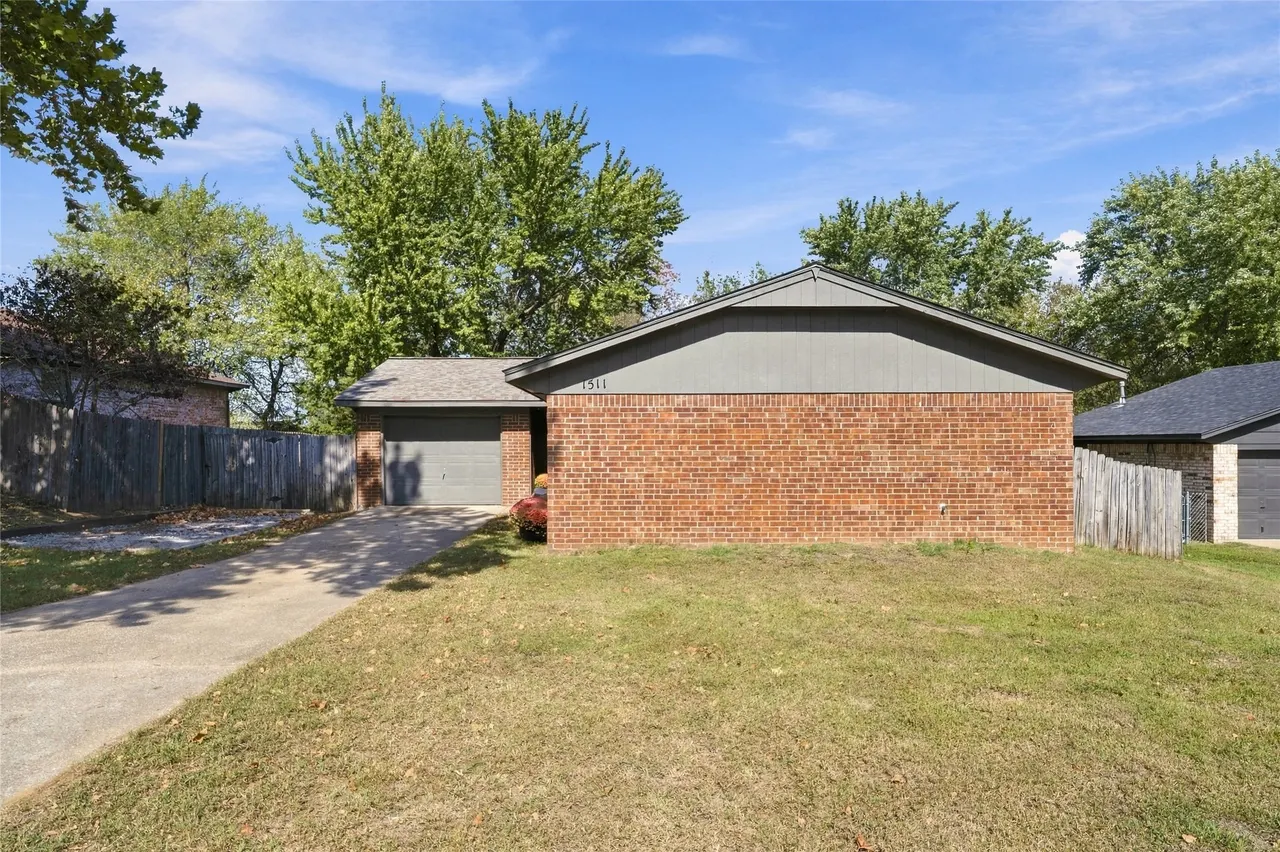 Front exterior — 1511 Northaven Court, Sapulpa, OK 74066