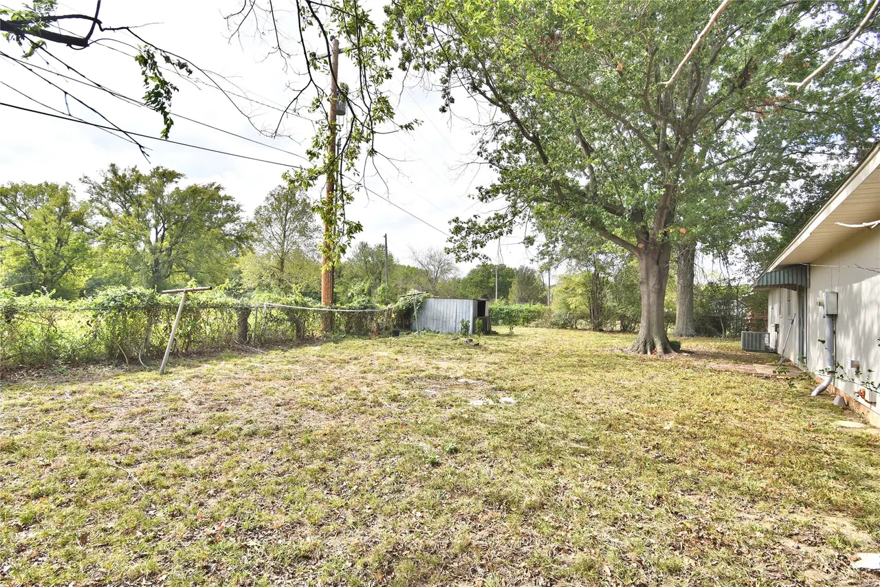 Photo 27 — 3321 Tahlequah St, Muskogee, OK 74401