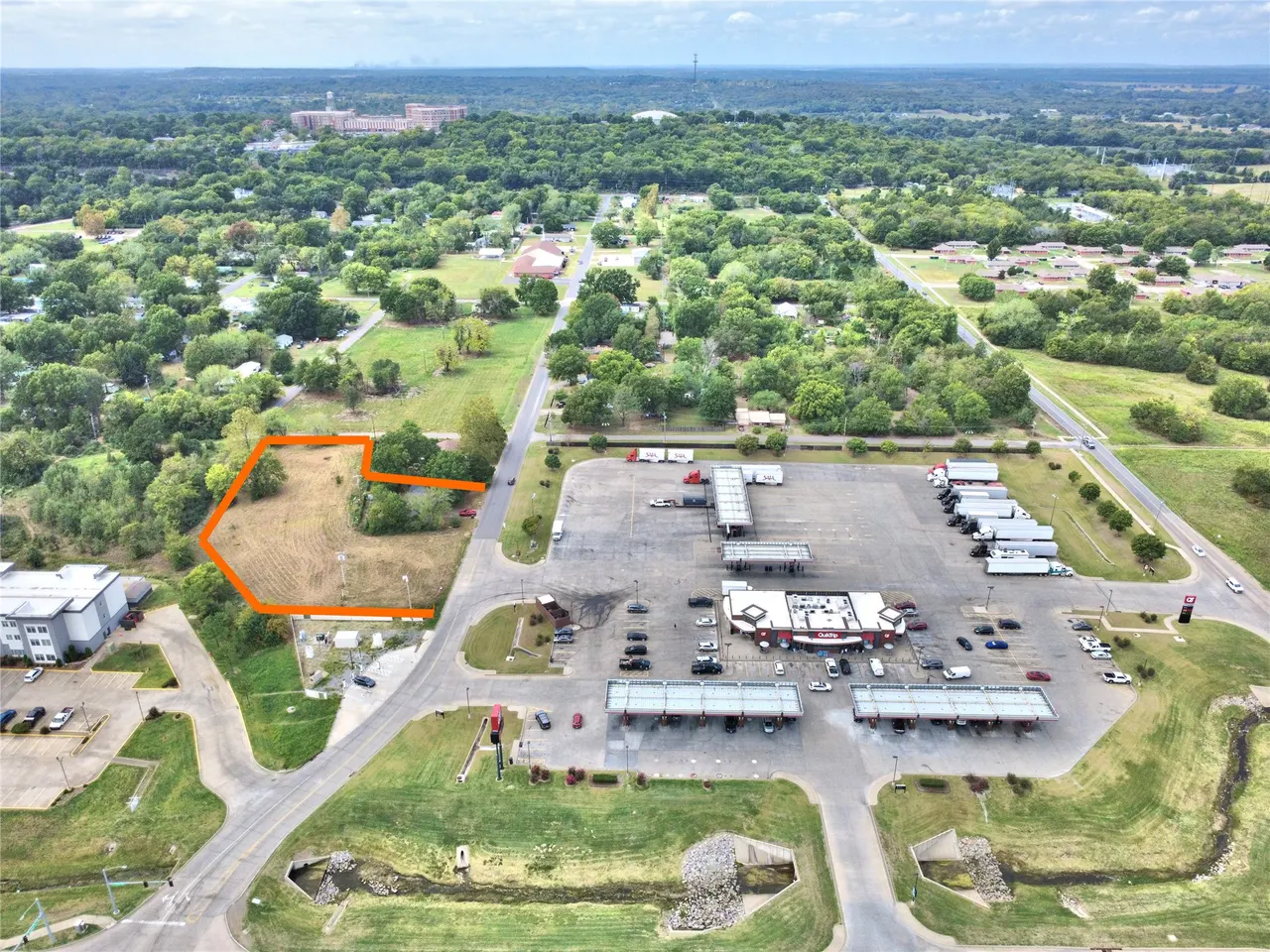 Photo 6 — 3321 Tahlequah St, Muskogee, OK 74401