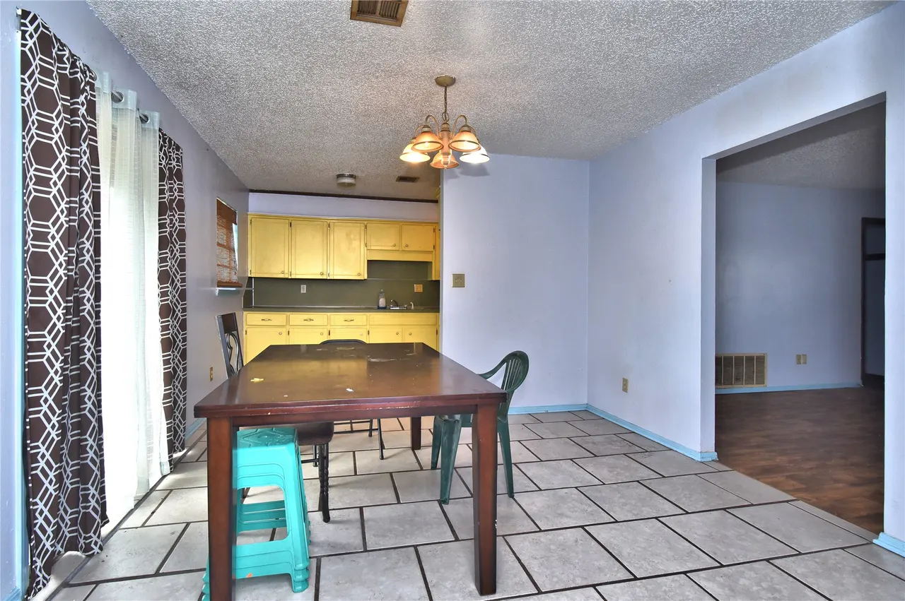 Photo 15 — 3321 Tahlequah St, Muskogee, OK 74401