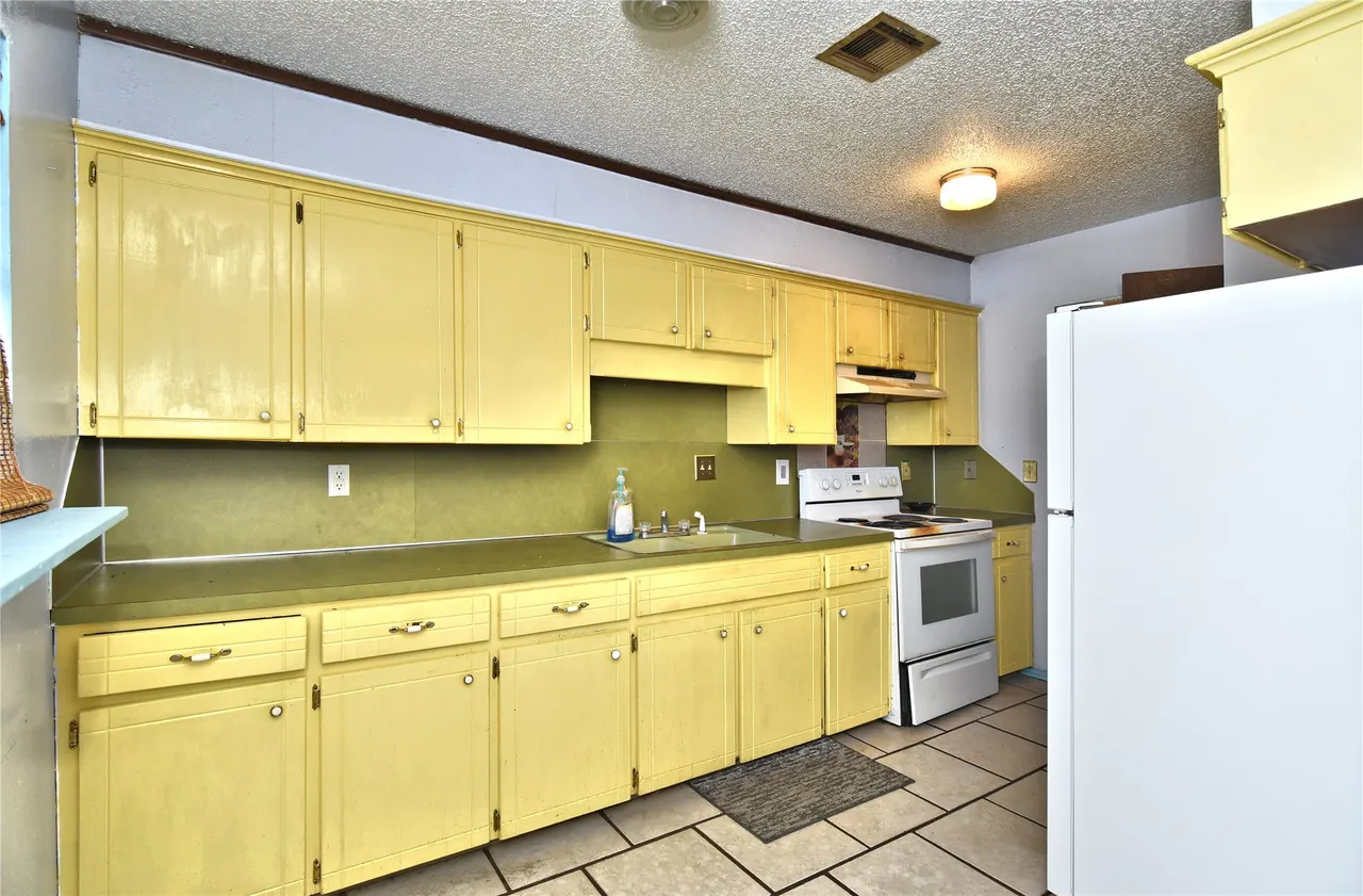 Photo 16 — 3321 Tahlequah St, Muskogee, OK 74401
