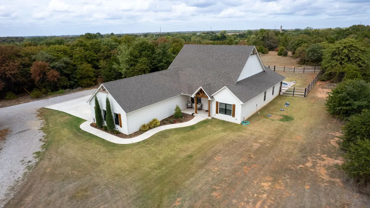 Photo 42 — 10281 236th, Blanchard, OK 73010