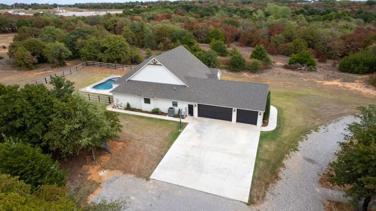 Photo 45 — 10281 236th, Blanchard, OK 73010