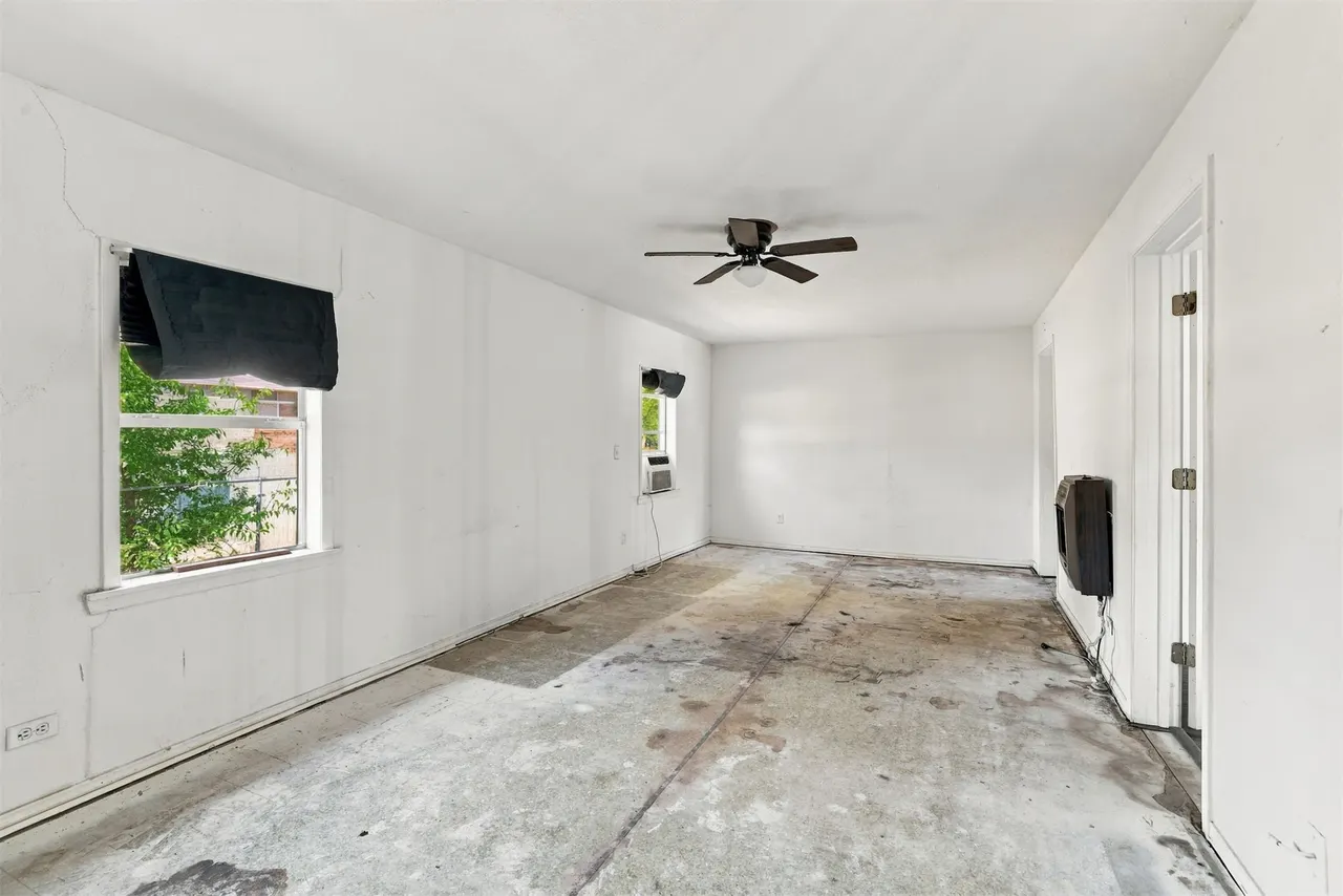 Photo 3 — 214 W Mulberry, Durant, OK 74701