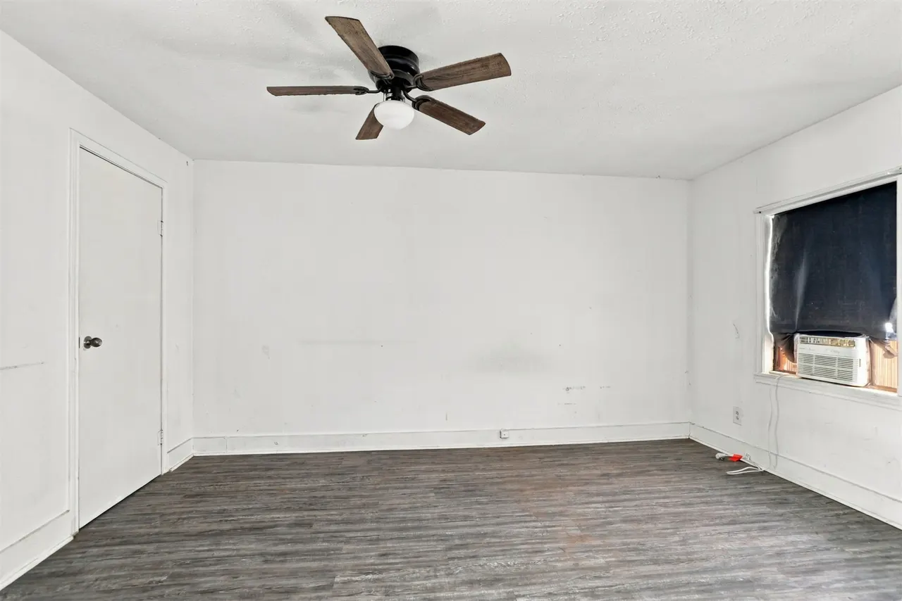 Photo 9 — 214 W Mulberry, Durant, OK 74701
