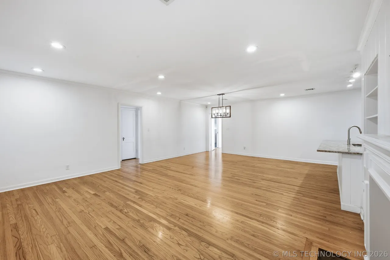 Photo 12 — 1214 S Evanston Avenue, Tulsa, OK 74104
