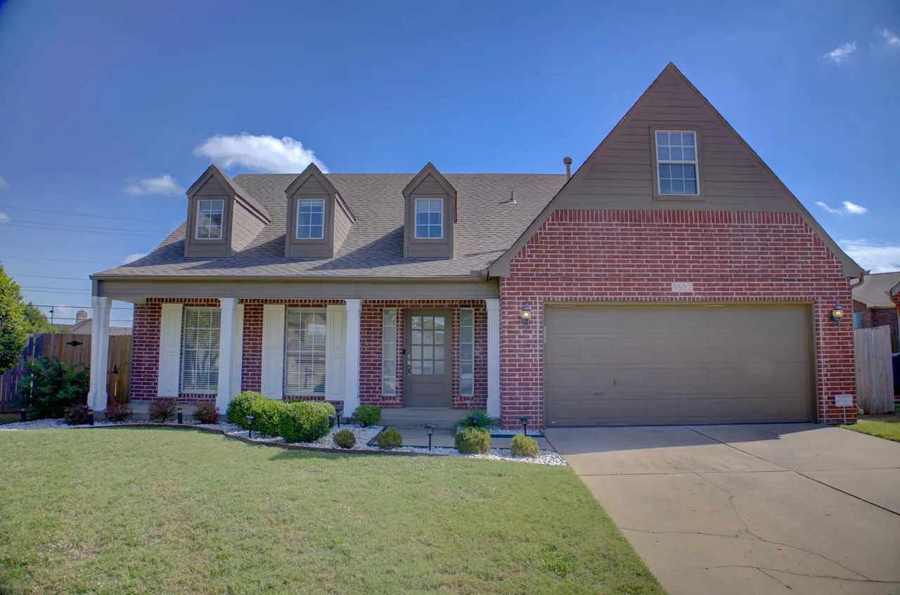 Front exterior — 9522 E 78th Place, Tulsa, OK 74133