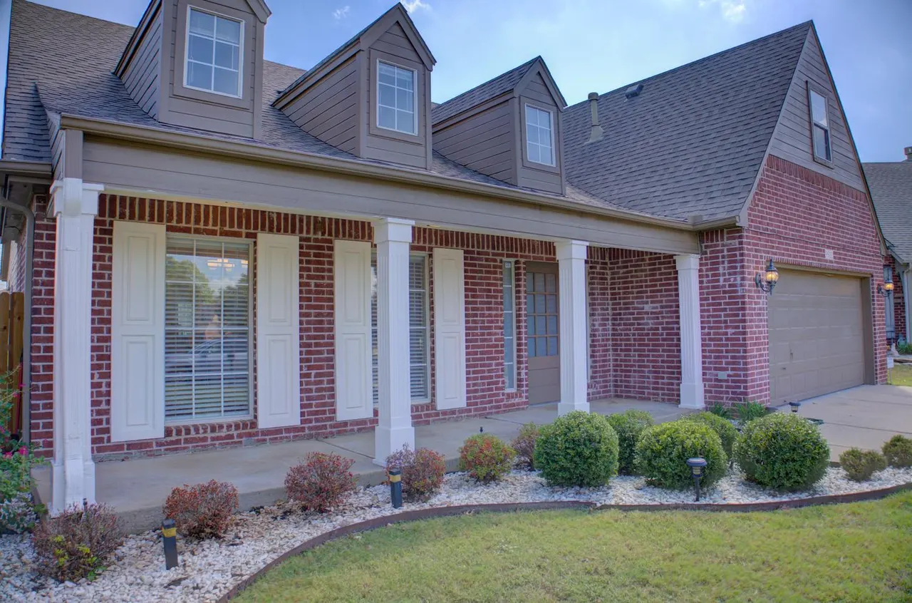 Photo 3 — 9522 E 78th Place, Tulsa, OK 74133