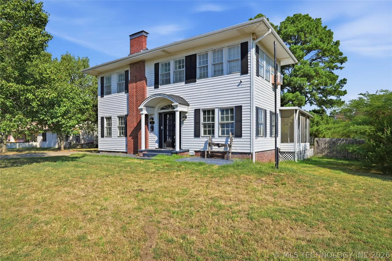 Front exterior — 312 Country Club Drive, Holdenville, OK 74848