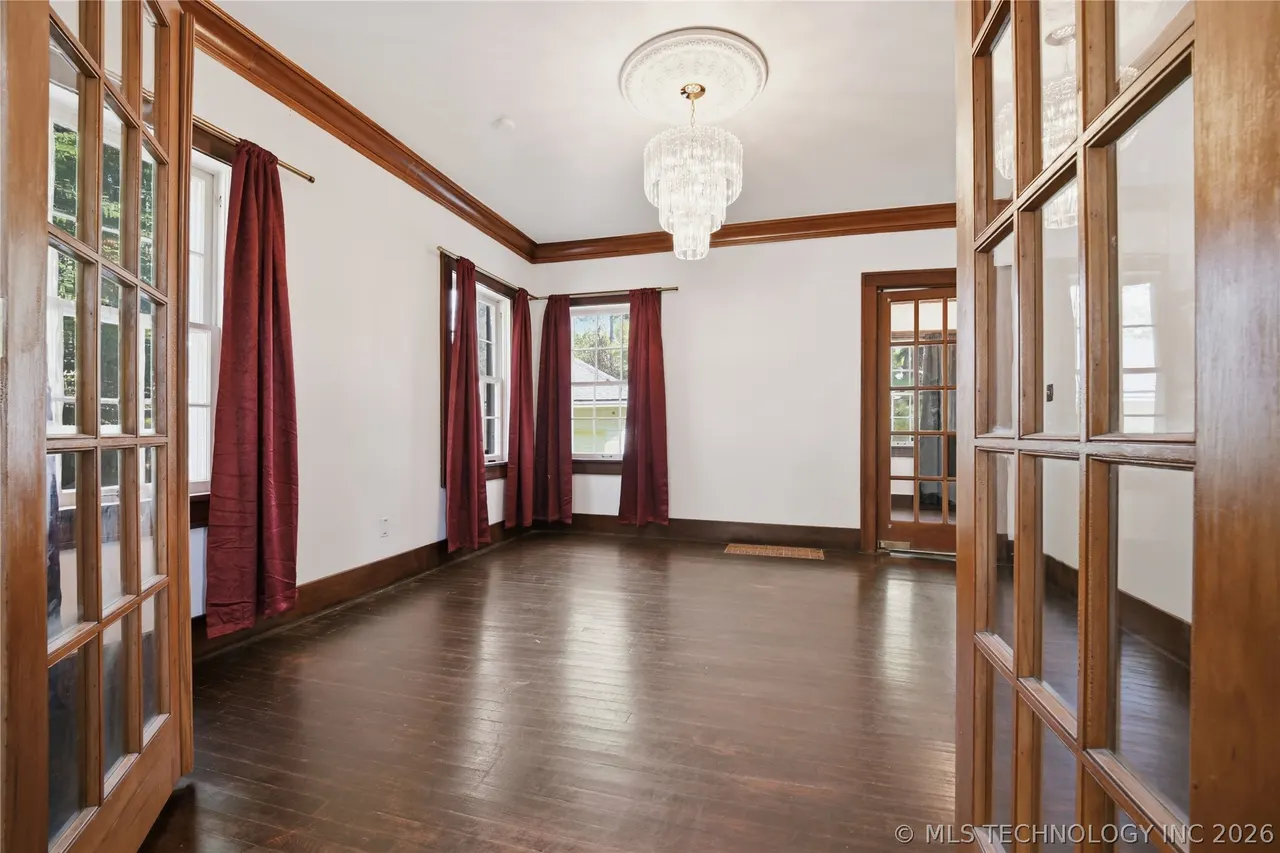 Photo 3 — 312 Country Club Drive, Holdenville, OK 74848