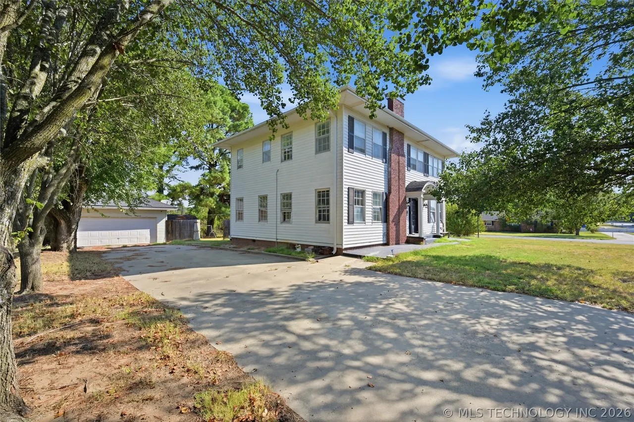 Photo 31 — 312 Country Club Drive, Holdenville, OK 74848