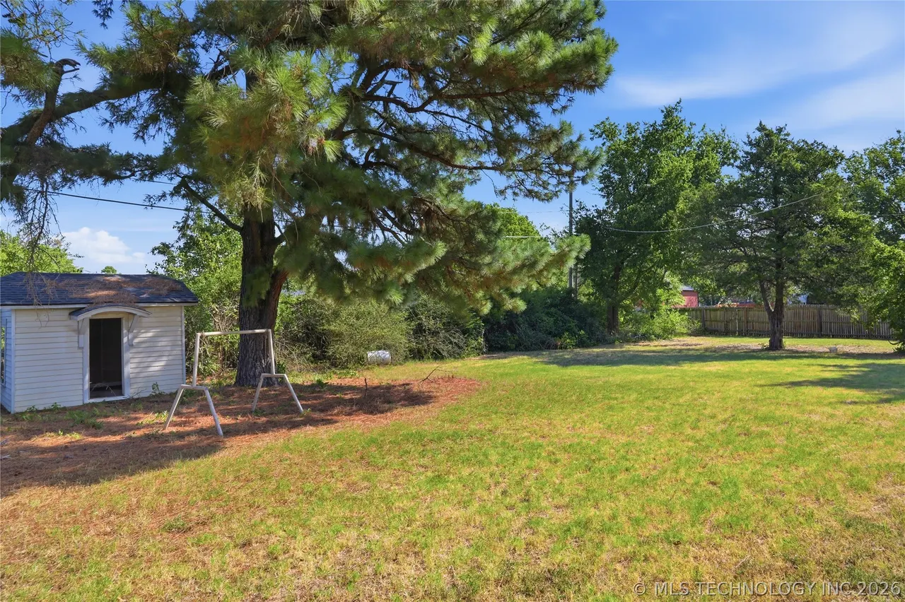 Photo 36 — 312 Country Club Drive, Holdenville, OK 74848