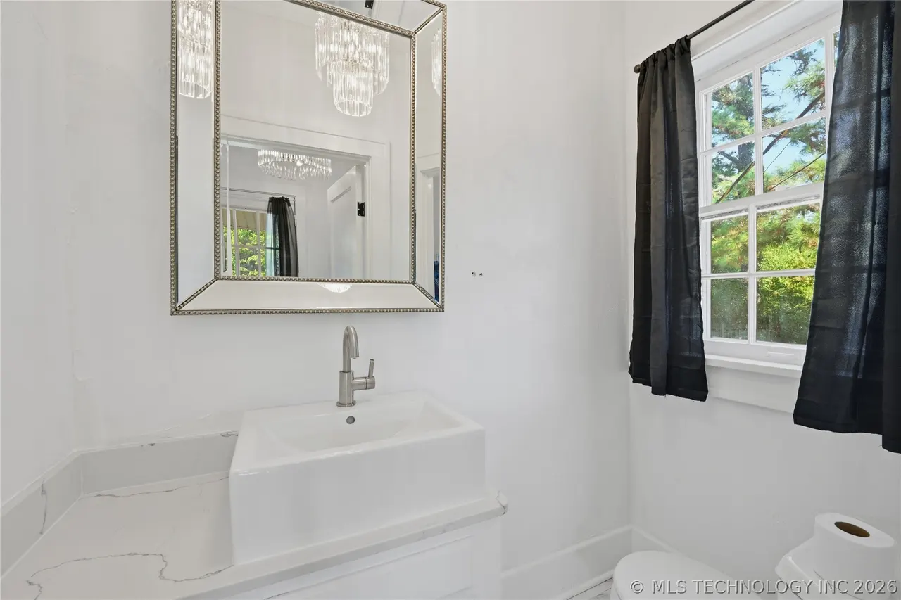 Photo 37 — 312 Country Club Drive, Holdenville, OK 74848