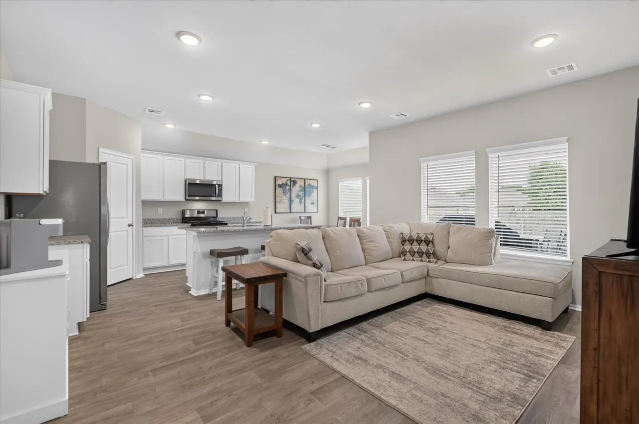 Photo 6 — 3210 SE Rushmore Street, Bartlesville, OK 74006