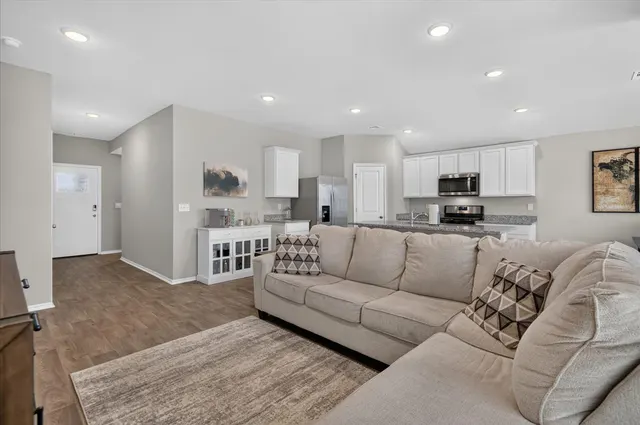 Photo 7 — 3210 SE Rushmore Street, Bartlesville, OK 74006