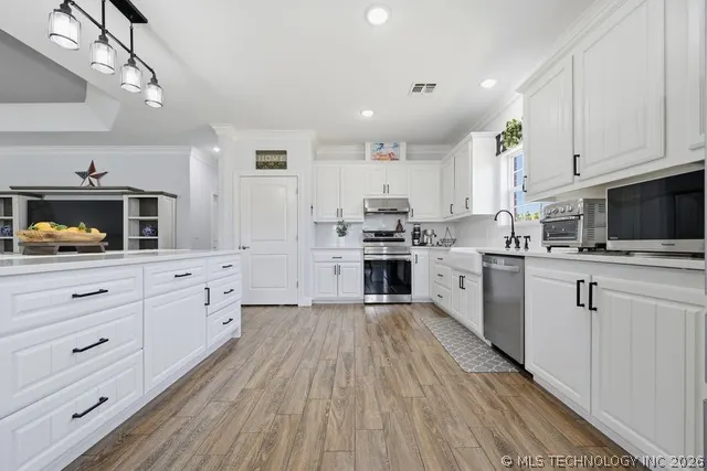 Photo 10 — 2902 Provence Road, Ardmore, OK 73401