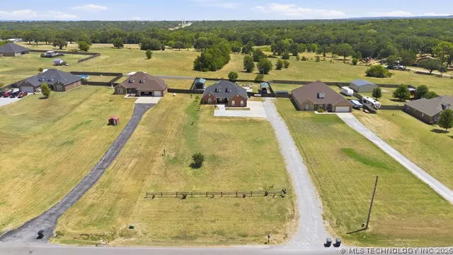 Photo 33 — 2902 Provence Road, Ardmore, OK 73401