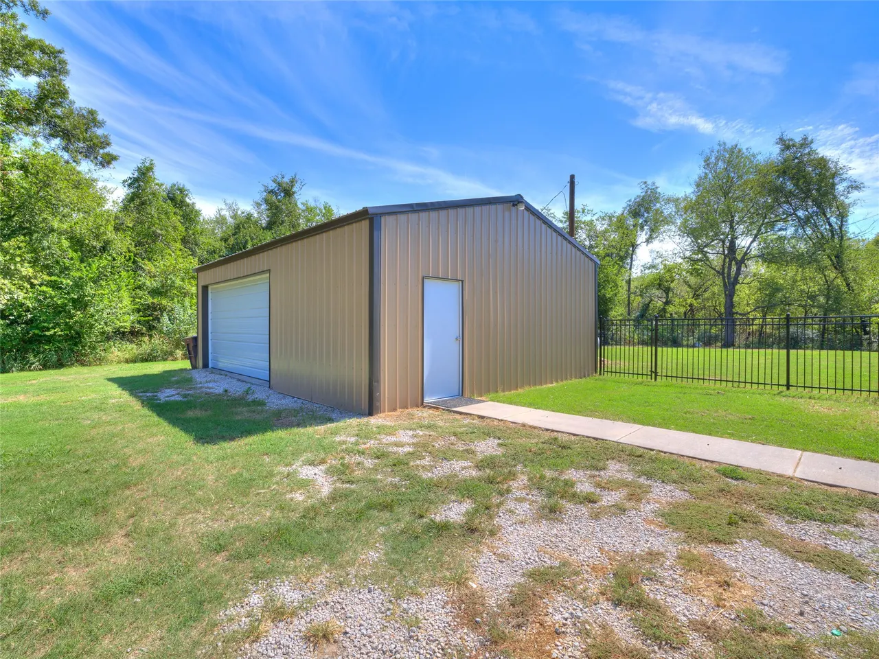 Photo 34 — 8220 E 146th Street N, Collinsville, OK 74021