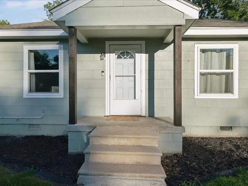 Photo 5 — 1112 Pettit Avenue, Hominy, OK 74035