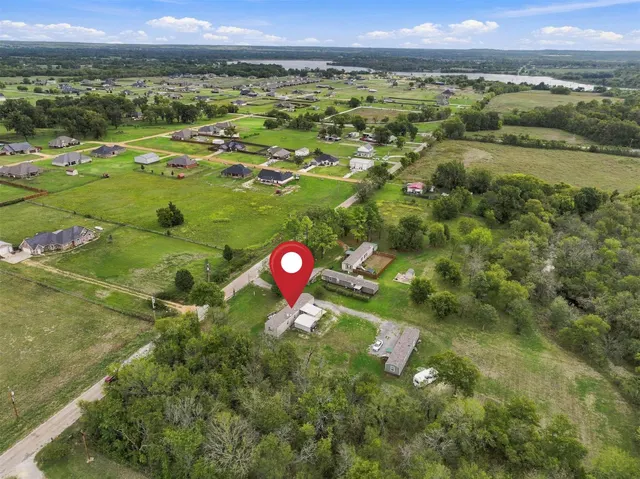 Photo 6 — 229 Forest Lane, Durant, OK 74701