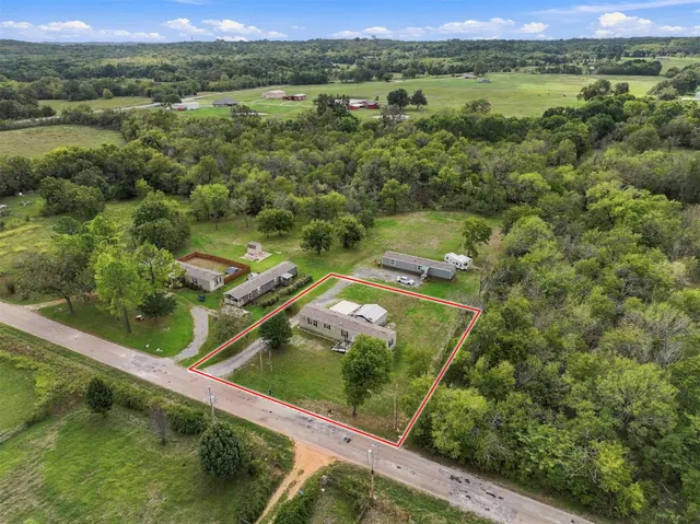Photo 4 — 229 Forest Lane, Durant, OK 74701