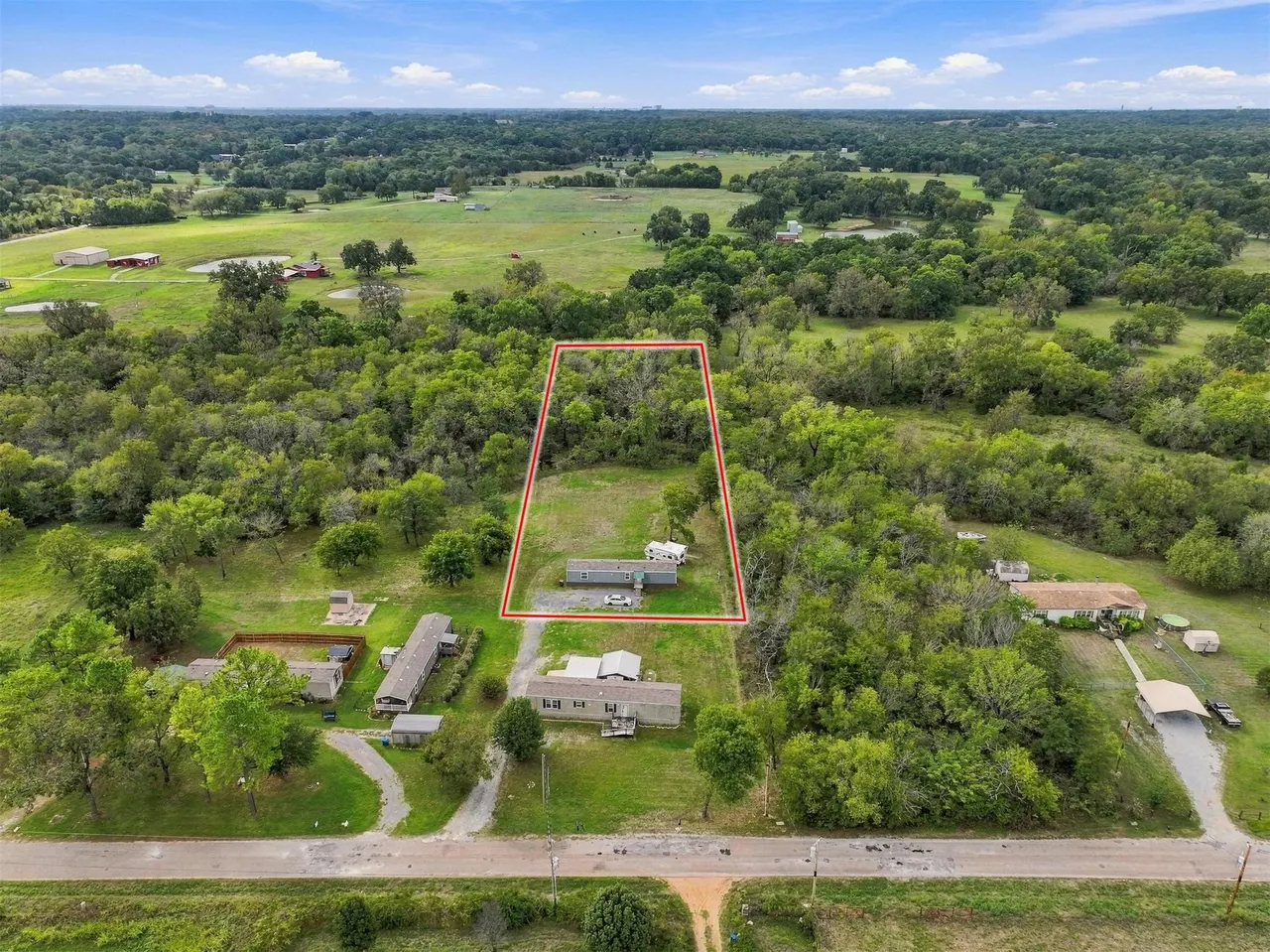 Photo 2 — 231 Forest Lane, Durant, OK 74701
