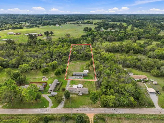 Photo 2 — 231 Forest Lane, Durant, OK 74701