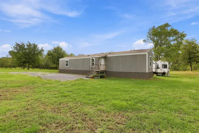 Photo 5 — 231 Forest Lane, Durant, OK 74701