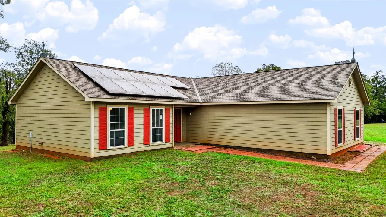 Front exterior — 8951 144th Street, Lexington, OK 73051