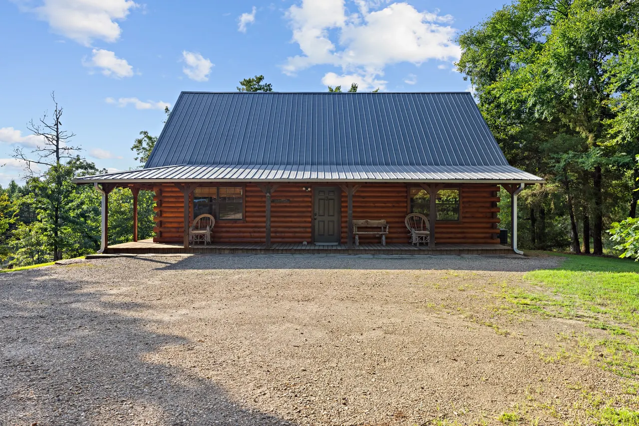 Photo 4 — 1602 Wyr #71400 Road, Broken Bow, OK 74728