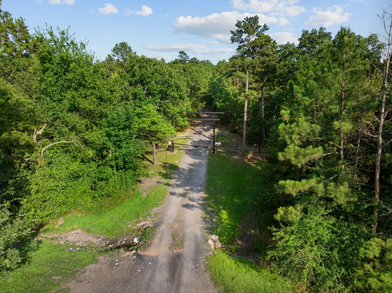 Photo 6 — 1602 Wyr #71400 Road, Broken Bow, OK 74728