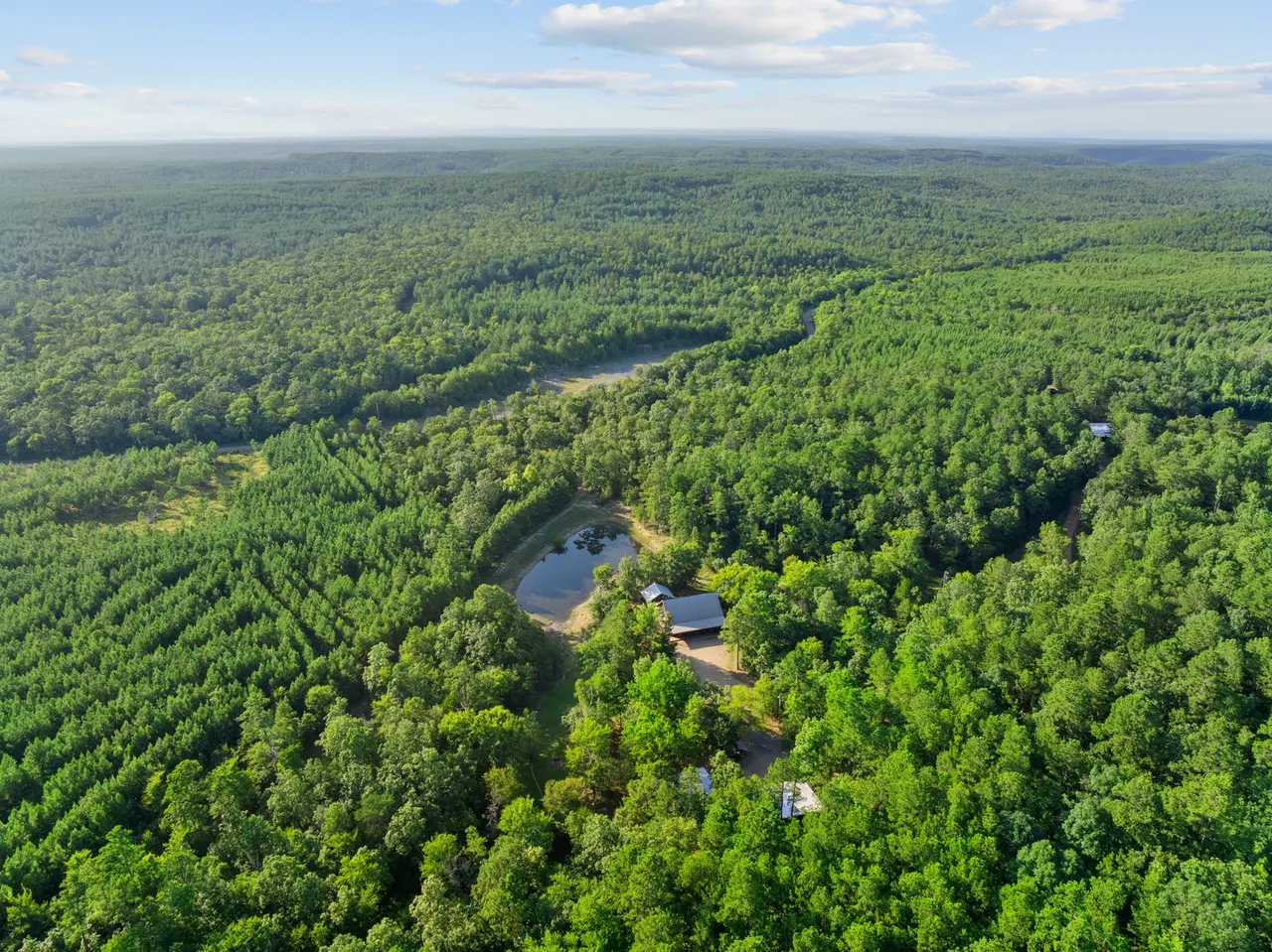 Photo 2 — 1602 Wyr #71400 Road, Broken Bow, OK 74728