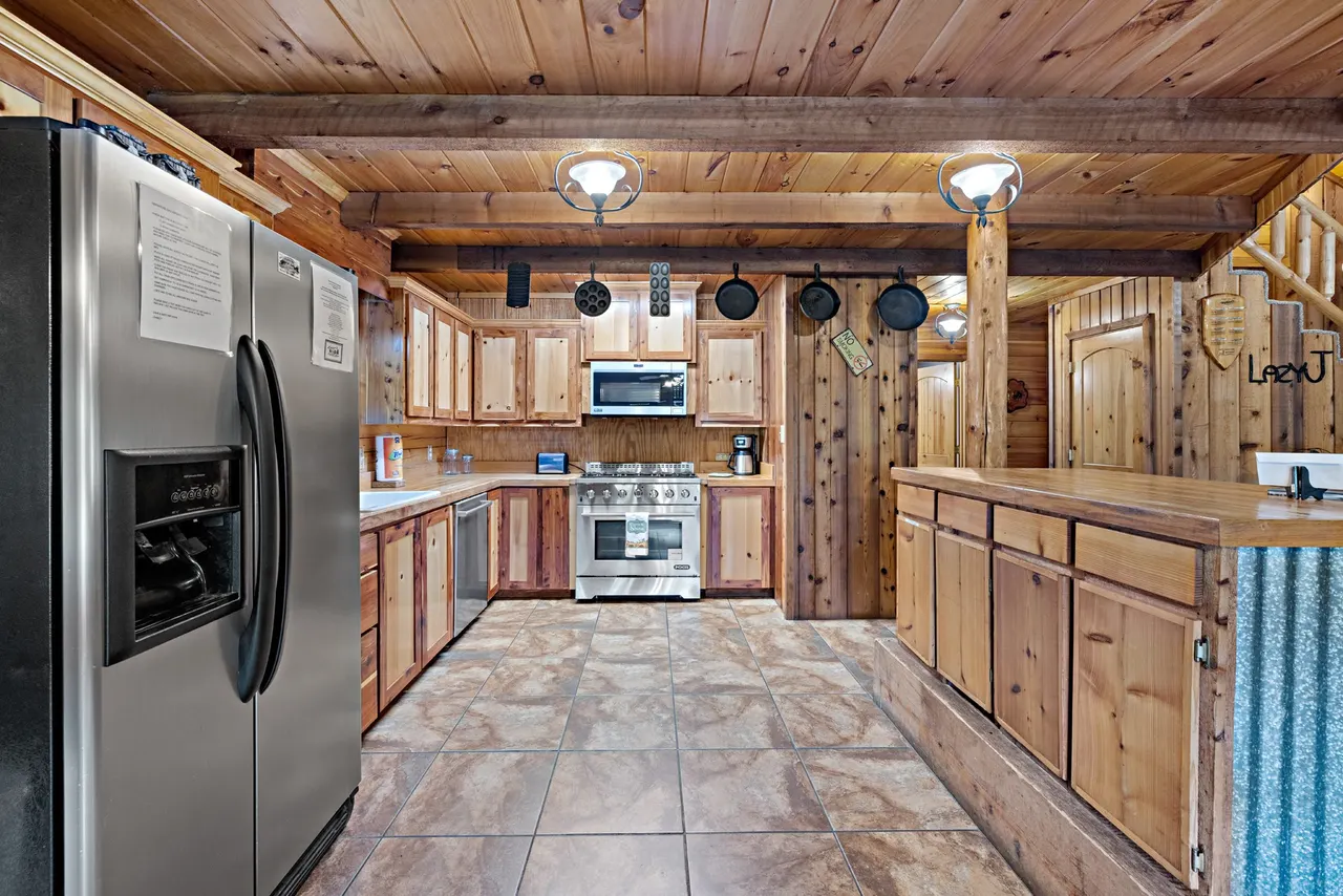 Photo 15 — 1602 Wyr #71400 Road, Broken Bow, OK 74728