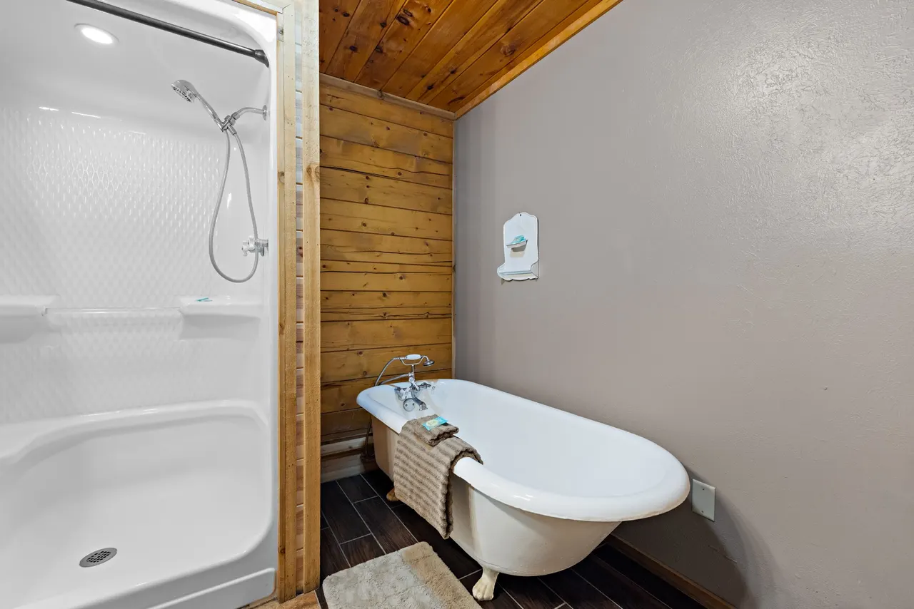 Photo 27 — 1602 Wyr #71400 Road, Broken Bow, OK 74728