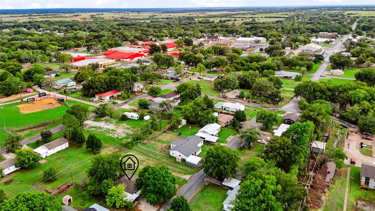 Photo 44 — 609 N Hyden Street, Stratford, OK 74872