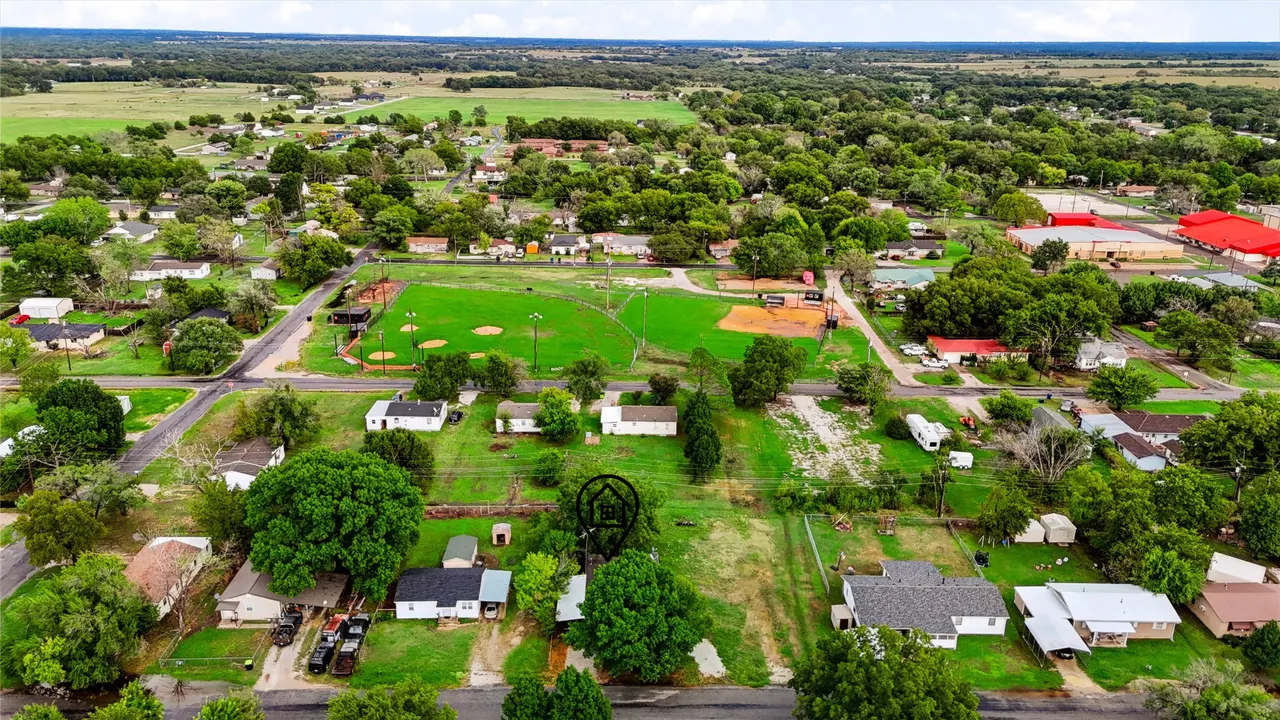 Photo 45 — 609 N Hyden Street, Stratford, OK 74872