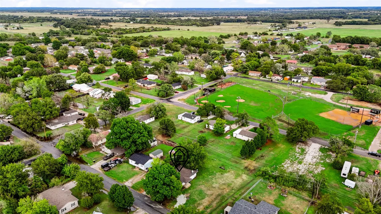 Photo 46 — 609 N Hyden Street, Stratford, OK 74872