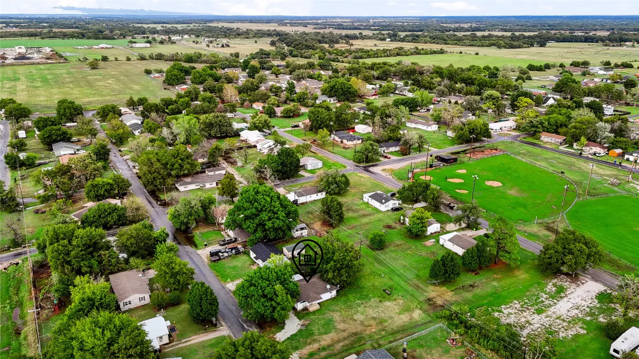 Photo 47 — 609 N Hyden Street, Stratford, OK 74872