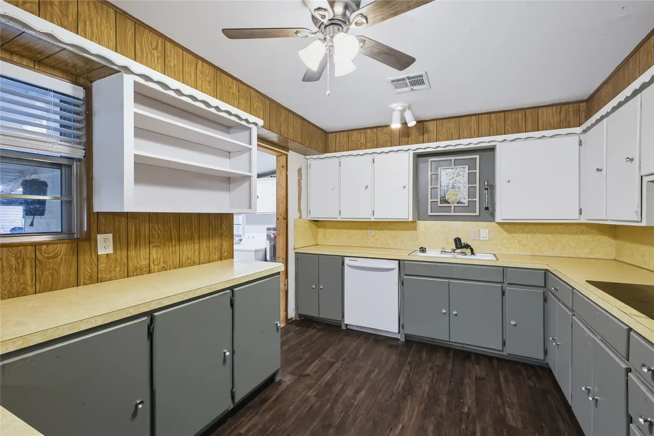 Photo 14 — 609 N Hyden Street, Stratford, OK 74872
