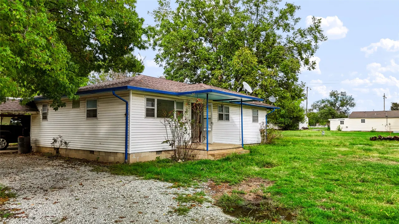 Photo 48 — 609 N Hyden Street, Stratford, OK 74872