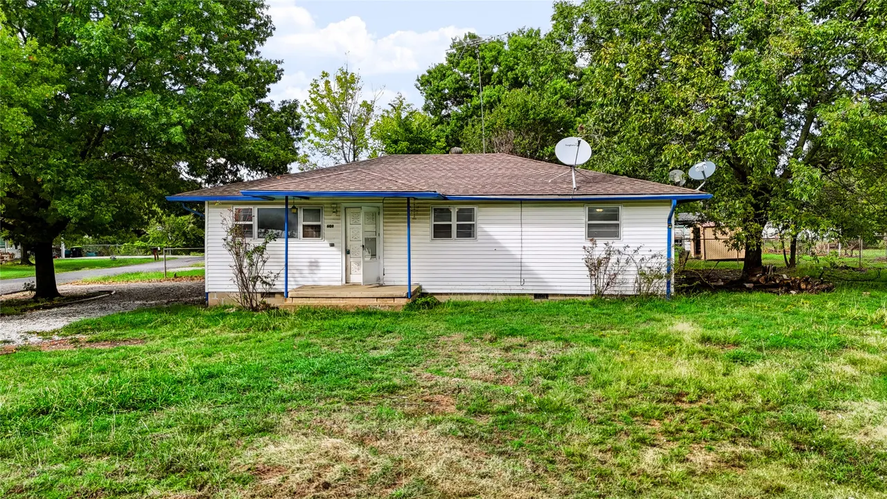 Photo 49 — 609 N Hyden Street, Stratford, OK 74872