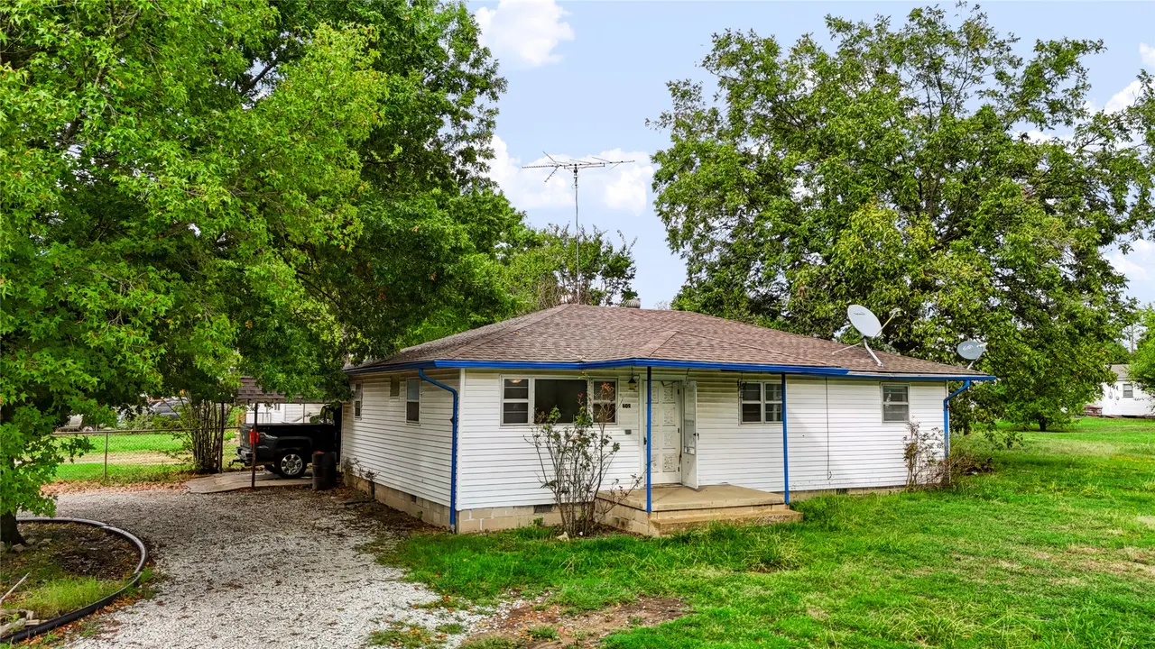 Photo 52 — 609 N Hyden Street, Stratford, OK 74872