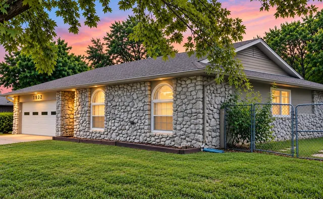 Photo 2 — 1932 W Toledo Street, Broken Arrow, OK 74012