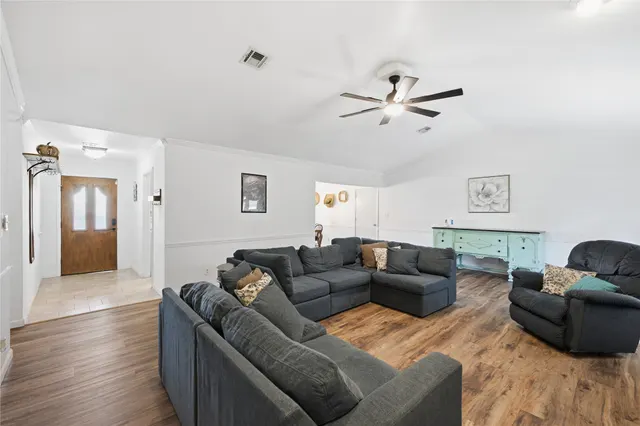 Photo 6 — 1202 Oklahoma Place, Claremore, OK 74017
