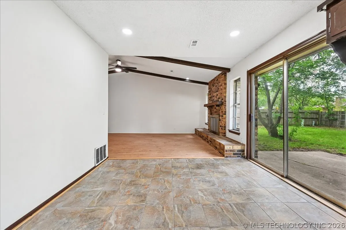 Photo 11 — 1666 S Pecan Avenue, Broken Arrow, OK 74011