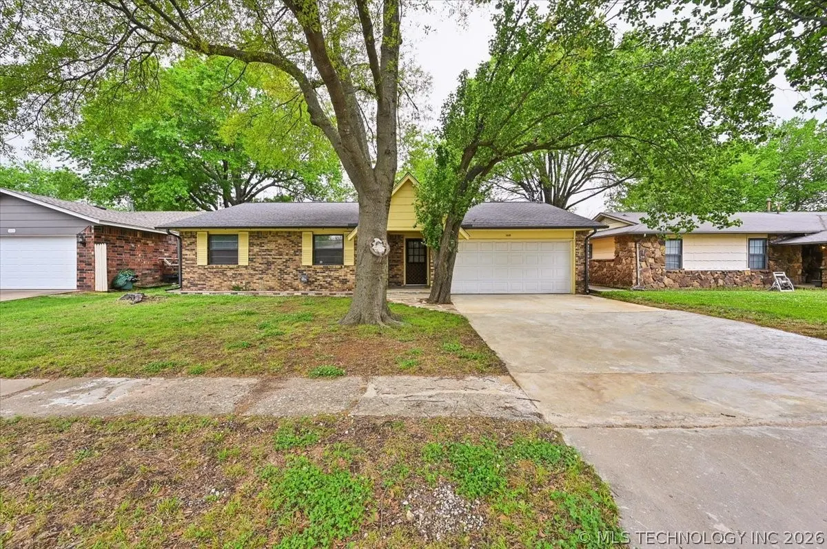 Photo 3 — 1666 S Pecan Avenue, Broken Arrow, OK 74011
