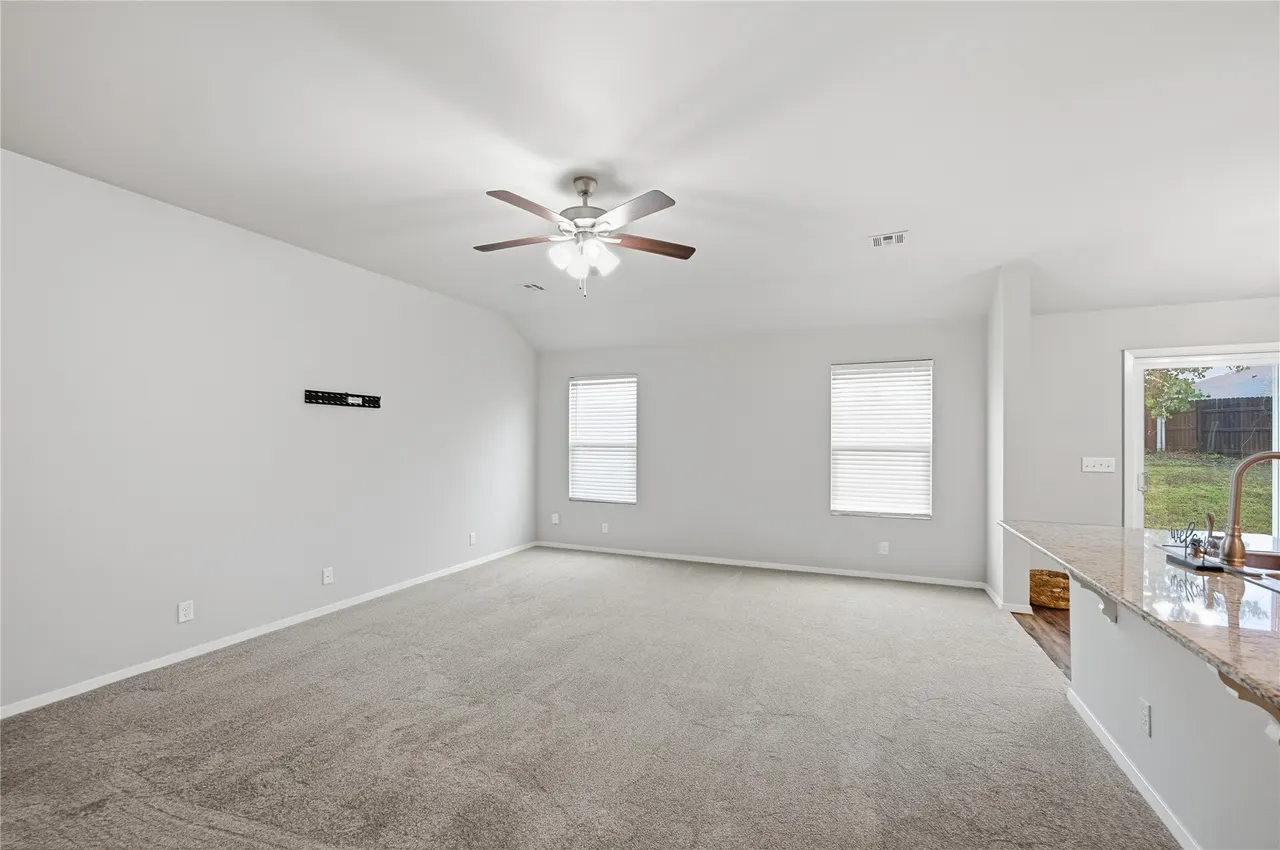 Photo 10 — 2005 Orchid Lane, Claremore, OK 74019