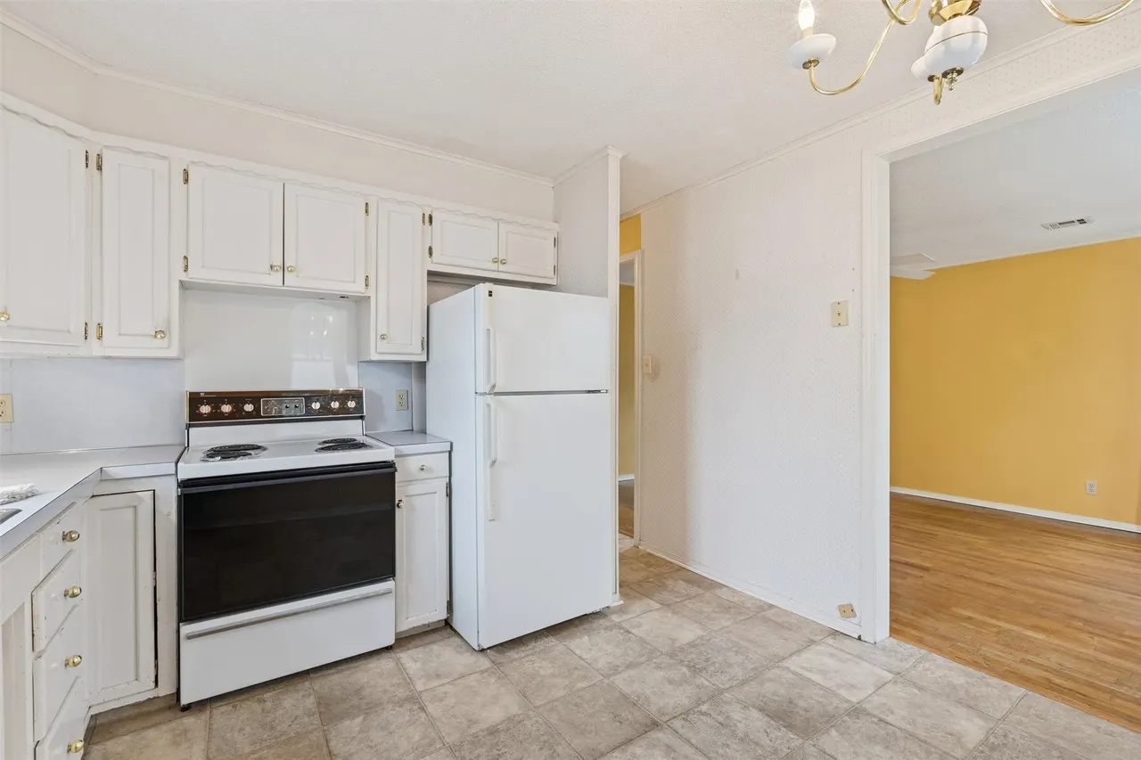 Photo 14 — 604 Mill, Bartlesville, OK 74003
